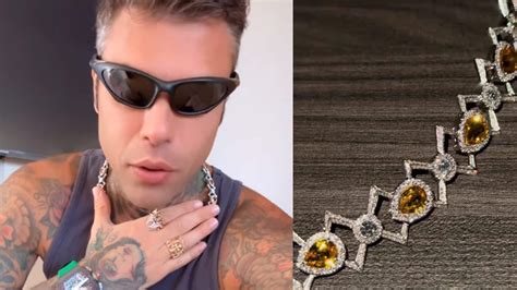 fedez regala rolex al pa|FEDEZ MOSTRA IL NUOVO ROLEX DA 30.000 € CHE HA .